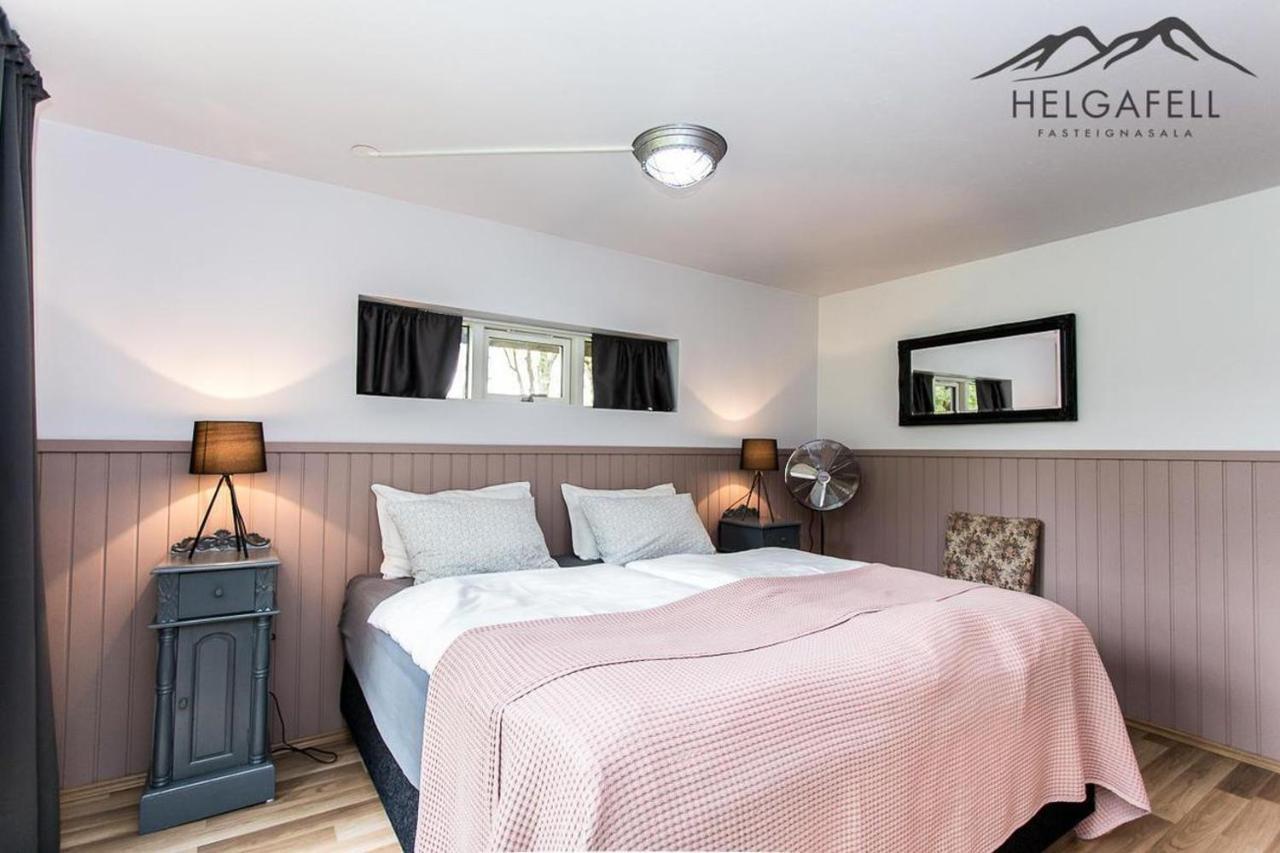 Laugaras Homestay Eksteriør billede