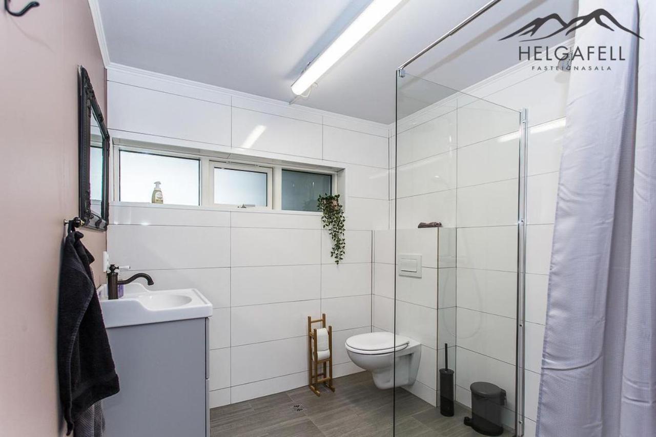 Laugaras Homestay Eksteriør billede